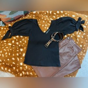 Maeve by Anthropologie black deep-V short puff-sleeve top Sz s